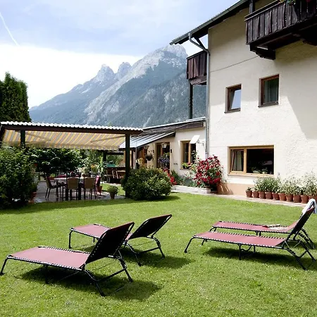 Arnspitze Гостевой дом 3*